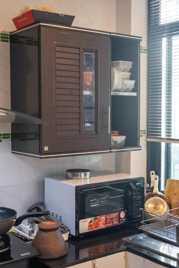 Loft Style Townhouse Near Old City Chiang Mai Bagian luar foto